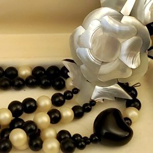 Vintage Japanese Mother of Pearl and Beaded necklace. Handcrafted. Black & White